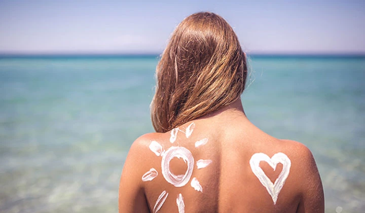 Sonnencreme richtig auftragen